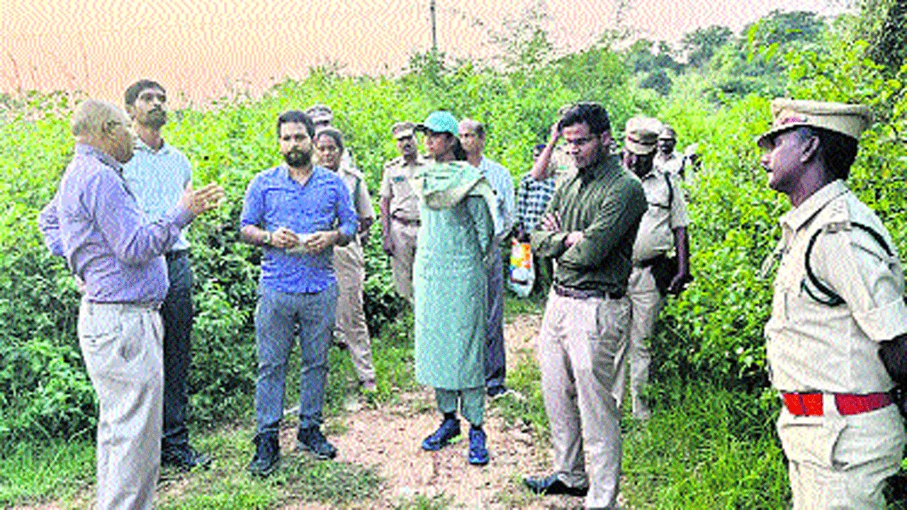 కుంకీలతో గజదాడులను అరికడతాం 