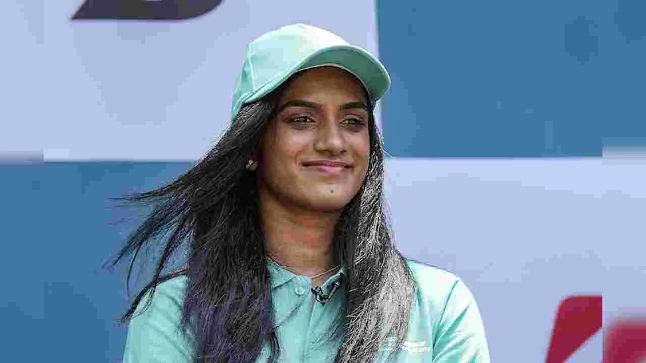 PV Sindhu: బ్యాడ్మింటన్ క్రీడాకారిణి  పీవీ సింధు స్థల వివాదం