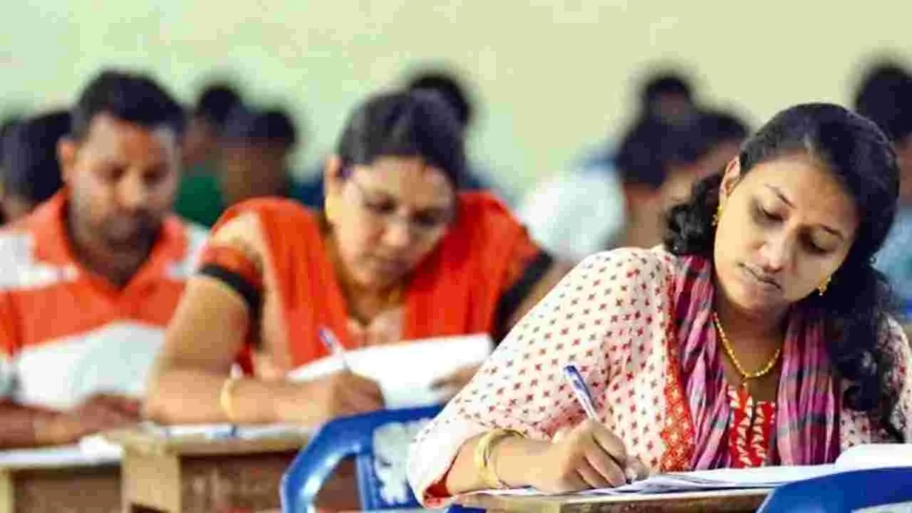 Group-3 Exam: రేపటి నుంచి గ్రూప్‌-3 పరీక్ష