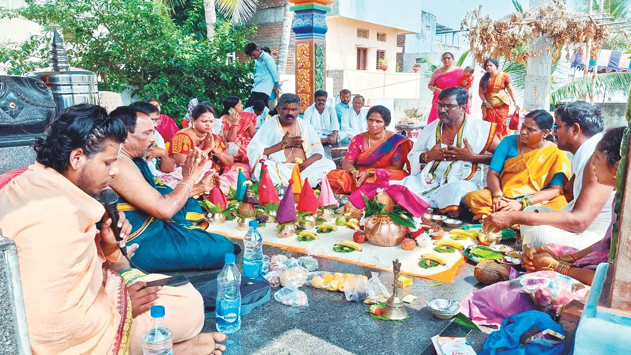 ఘనంగా బొడ్రాయి ప్రతిష్ఠాపన వార్షికోత్సవం