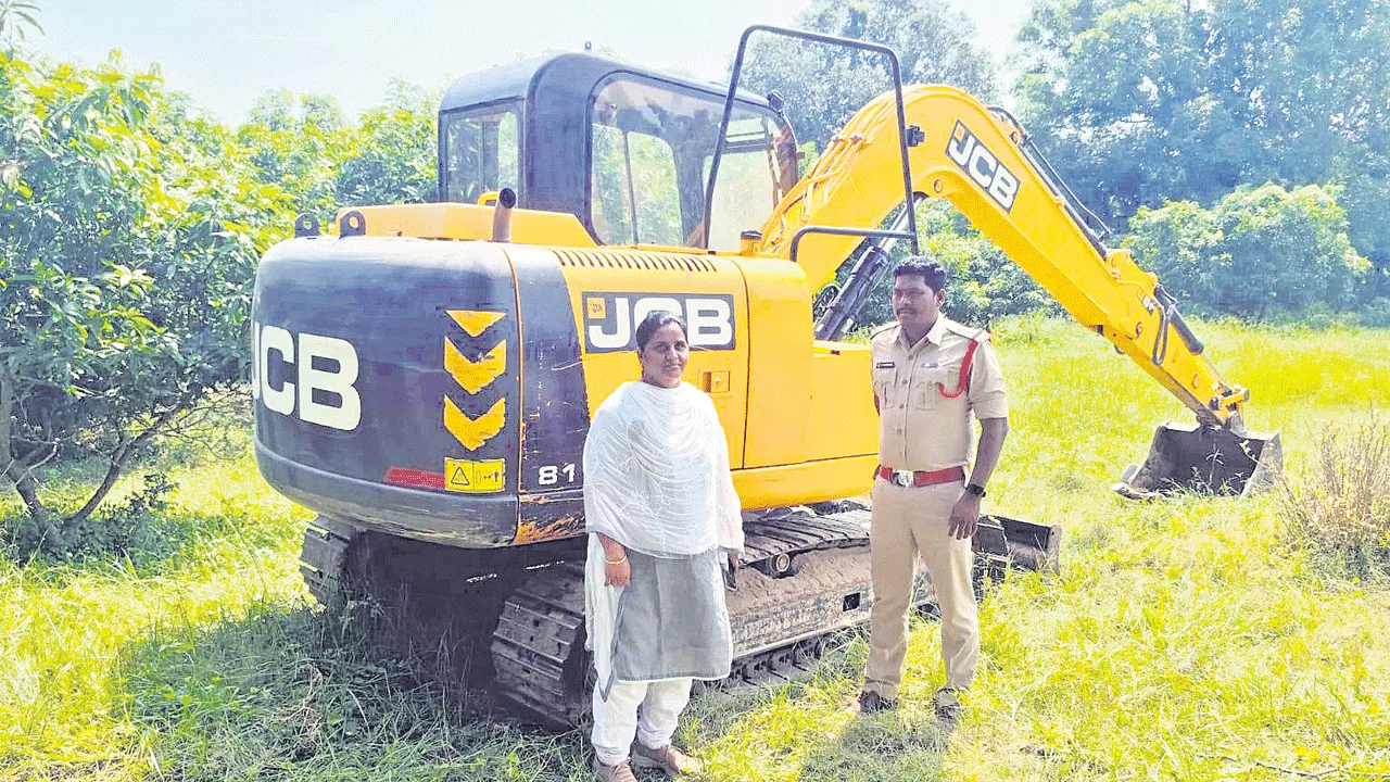 ఇసుక అక్రమ తవ్వకాలపై కదిలిన యంత్రాంగం