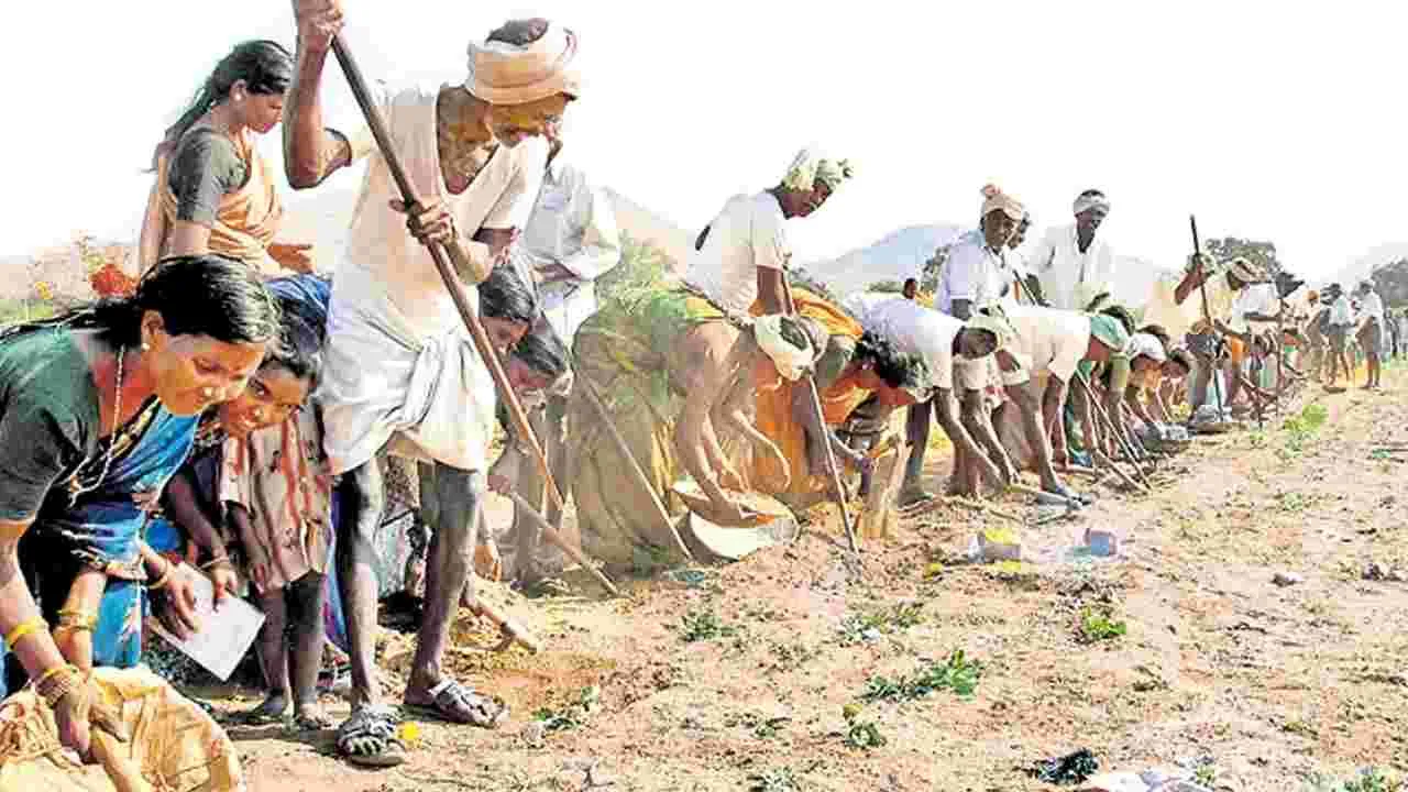 Rural Employment Scheme: మార్చి లోపు ఉపాధి పనులు పూర్తికావాలి