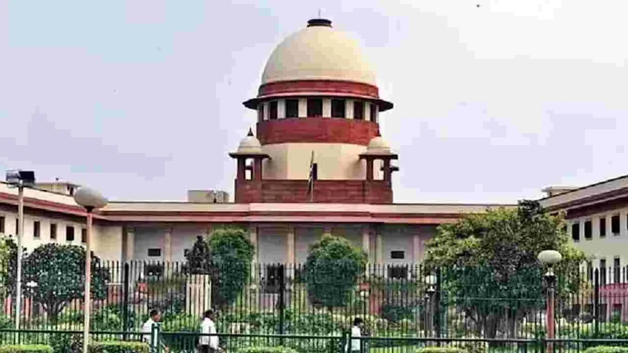 Supreme Court: అలీగఢ్‌.. సెంట్రల్‌ యూనివర్సిటీ కాదు! 