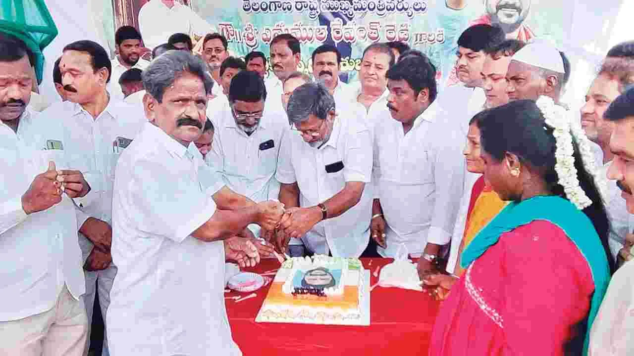 ఘనంగా సీఎం రేవంత్‌రెడ్డి జన్మదిన వేడుకలు 