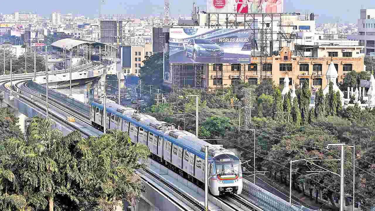 Metro Rail: సంయుక్త భాగస్వామ్యంతో మెట్రో రెండో దశ 