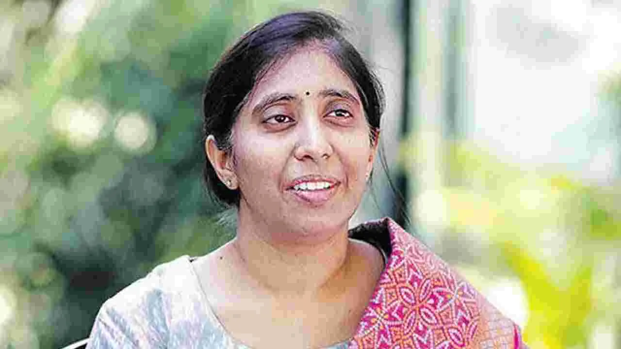 YS Sunitha: వైసీపీ సోషల్ మీడియా సైకోలపై వైఎస్ సునీత ఫిర్యాదు 