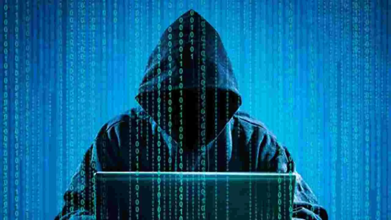 Cyber ​​criminals: పండగల వేళ ‘సైబర్‌’ పంజా..