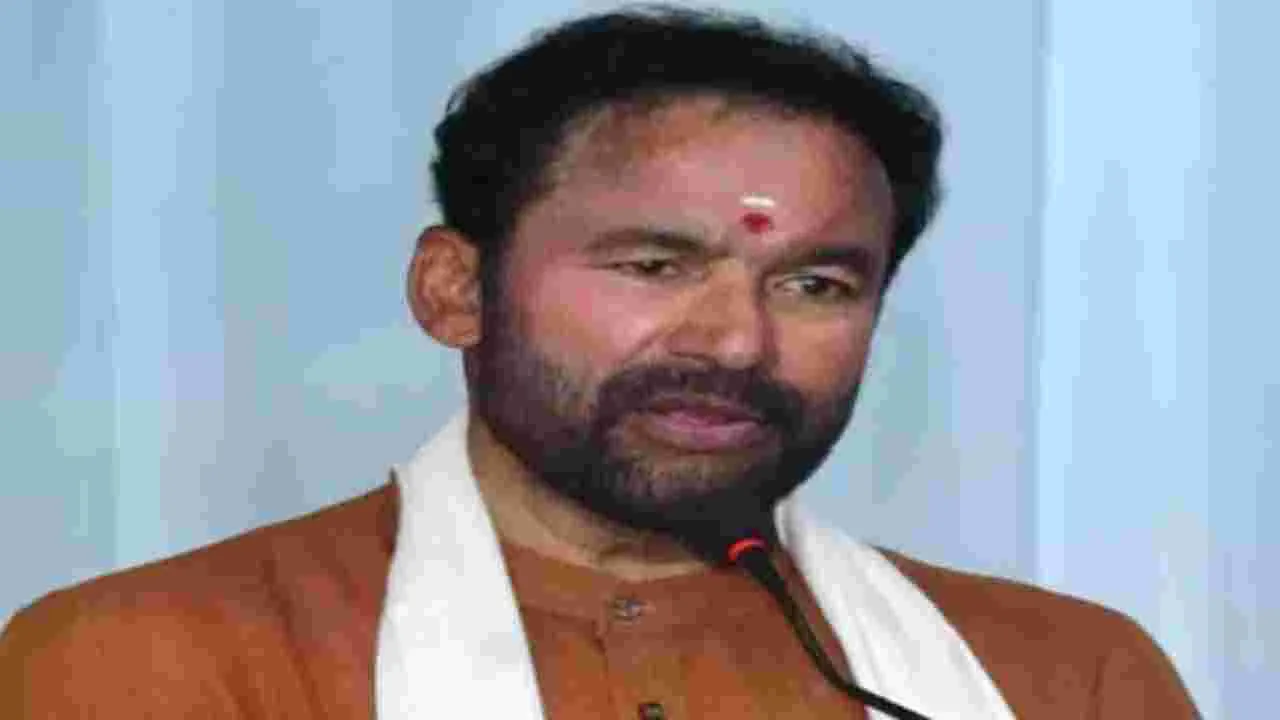 Kishan Reddy: వీధిలైట్లు ఎందుకు వెలగడం లేదు.. పాడైపోతే.. కొత్త వాటిని బిగించరా..