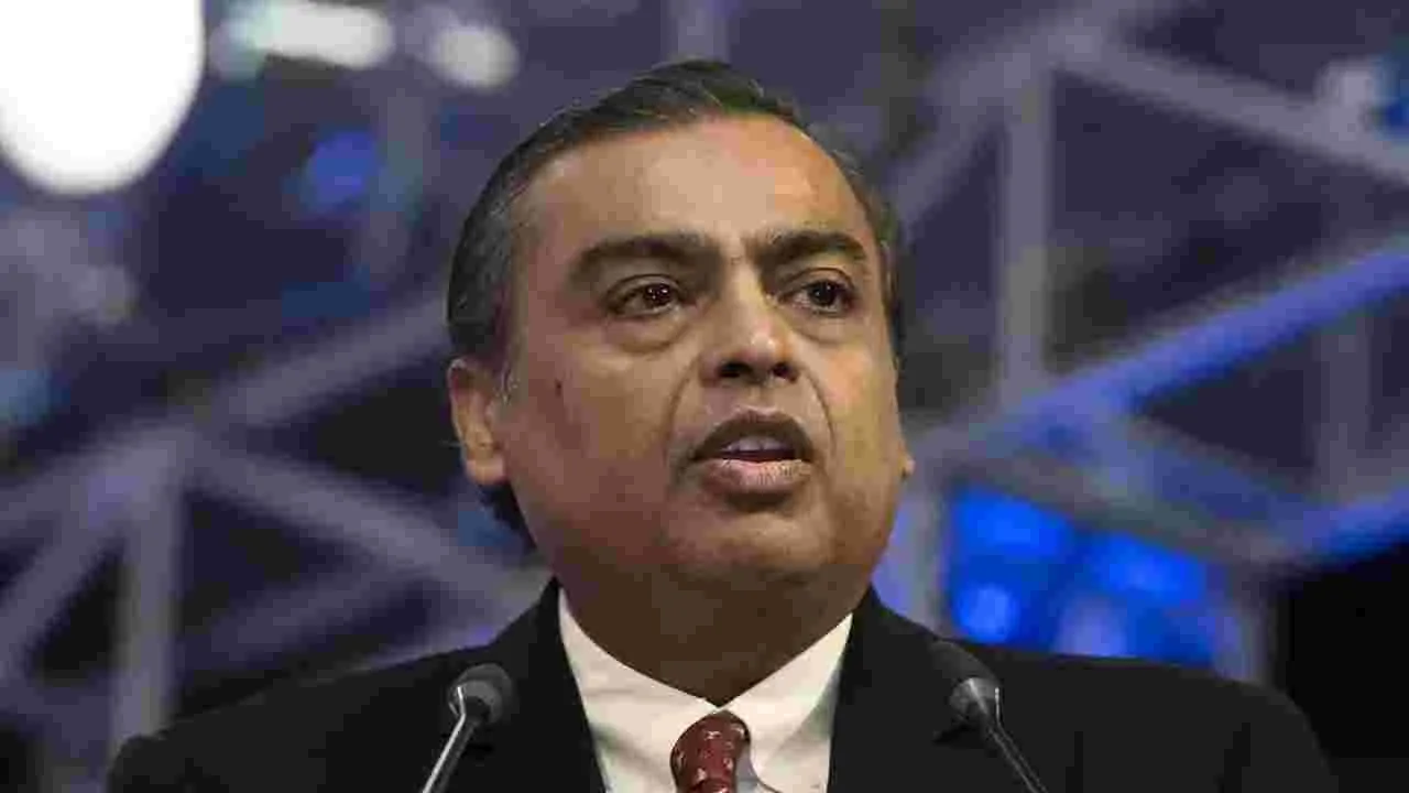 Mukesh Ambani: ఆ దేశం అప్పులను తీర్చేందుకు ముఖేష్ అంబానీ బిగ్ ప్లాన్.. ఎలాగంటే..