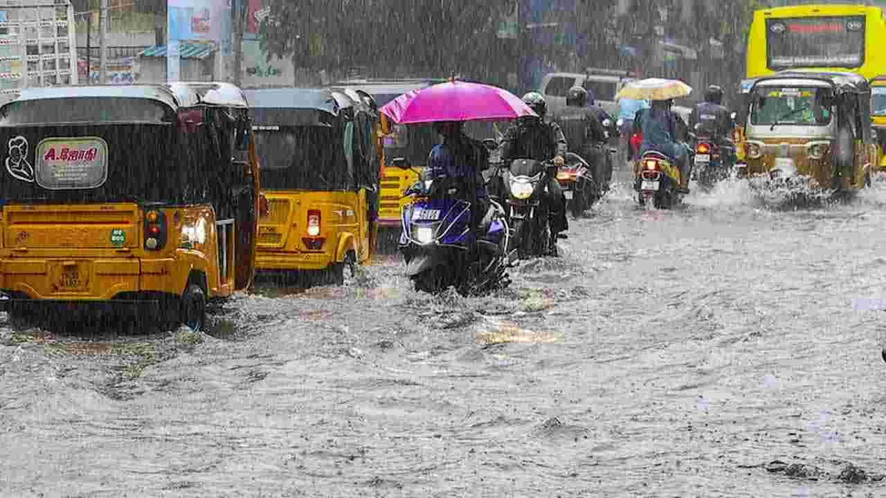 Rains: గంటపాటు కుండపోత..