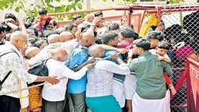 శ్రీవారి సర్వదర్శనానికి 24 గంటల సమయం