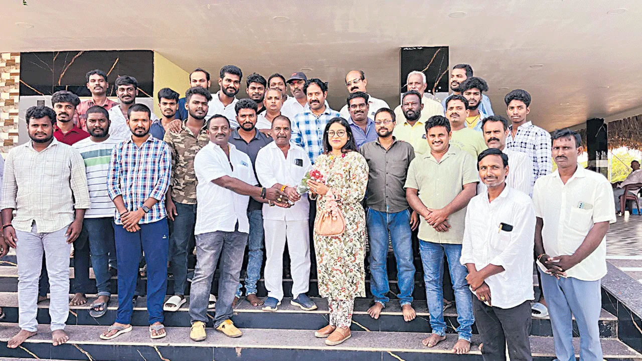 ఆలయాల్లో చిరంజీవి కుమార్తె పూజలు