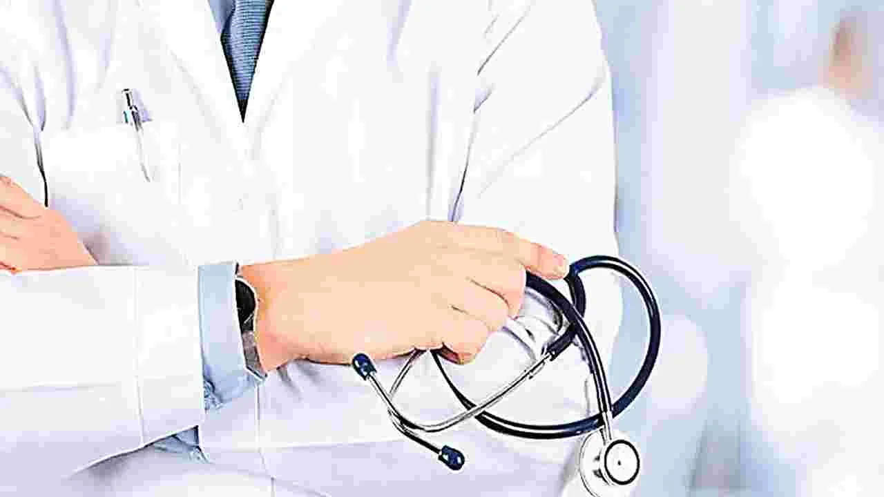 Health Department: వైద్యశాఖ బదిలీల్లో భారీగా అక్రమాలు?