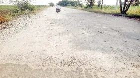 అధ్వానంగా అంతర్రాష్ట్ర రహదారి