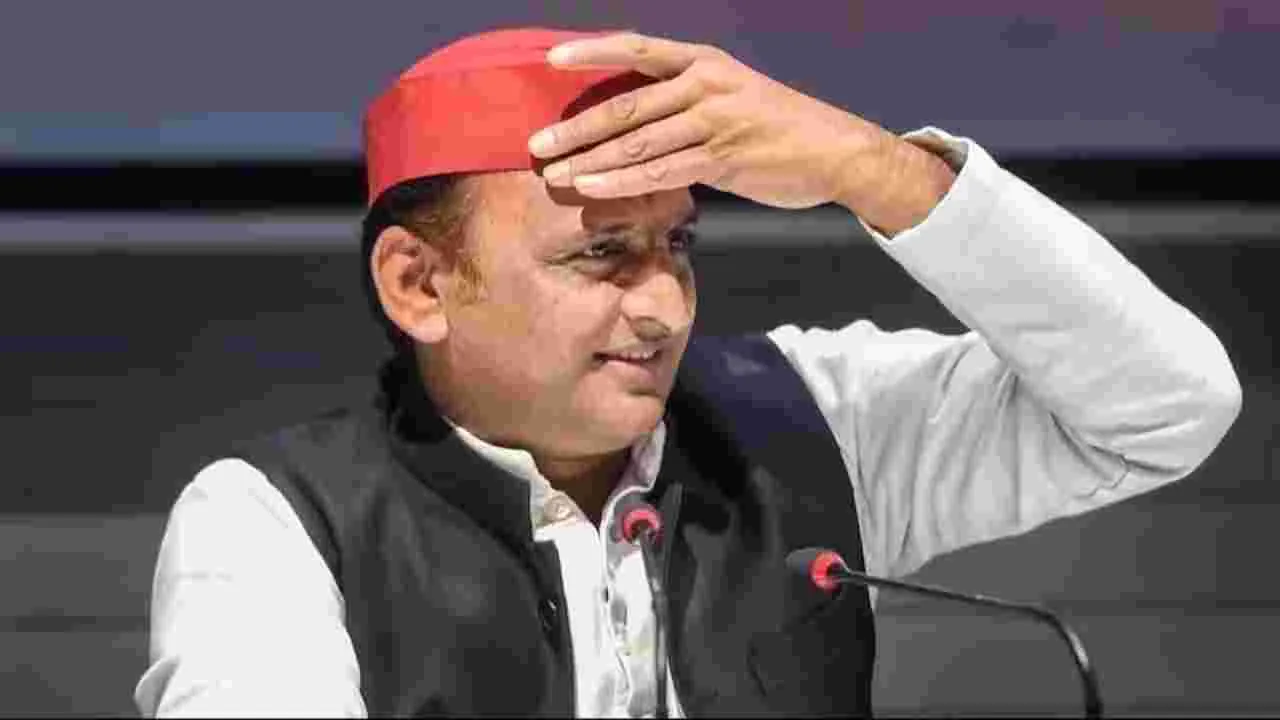 Akhilesh Yadav: చిచ్చురేపిన ‘మటన్ కూర’.. చరిత్రలో నిలిచిపోతుందంటూ అఖిలేష్ వ్యంగాస్త్రాలు