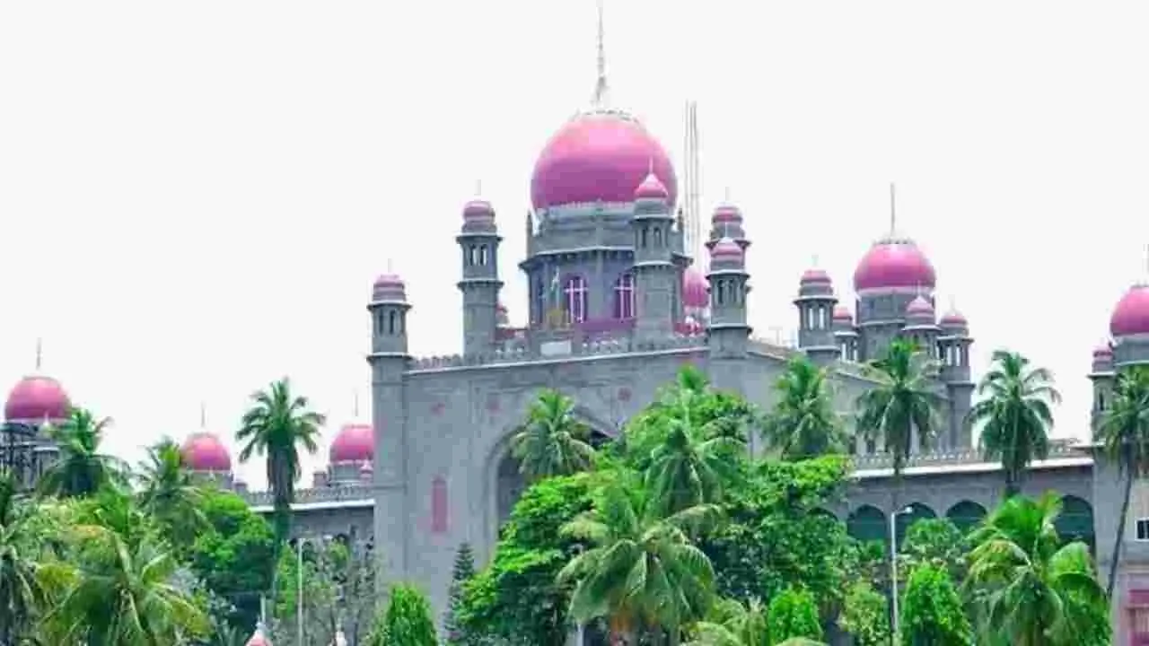 High Court: బడుల్లో కలుషిత భోజనంపై నివేదిక ఇవ్వండి