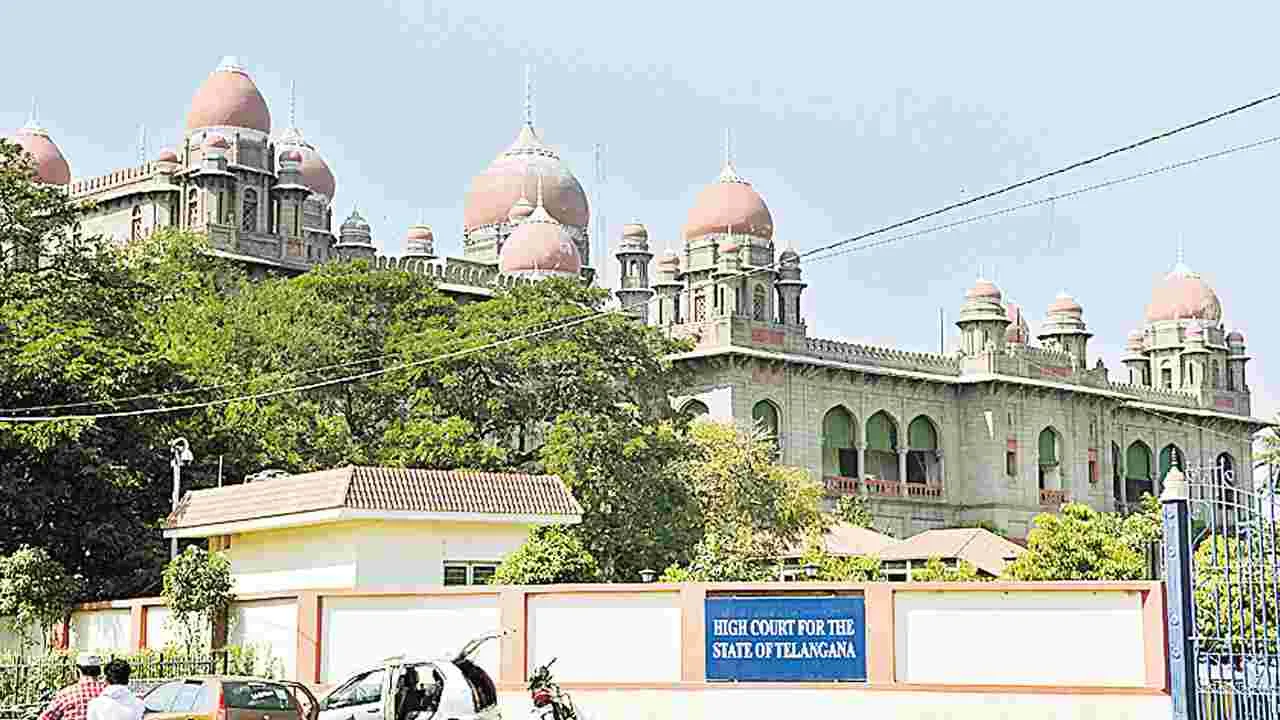 High Court: ‘అనర్హత’పై తగిన వ్యవధిలో తీర్పు ఇవ్వండి