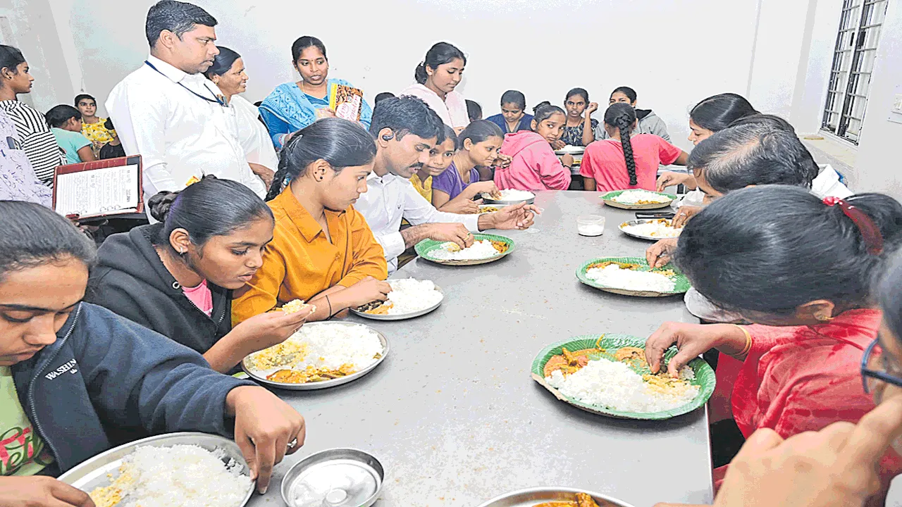 ఇష్టపడి చదివితే భవిష్యత్‌