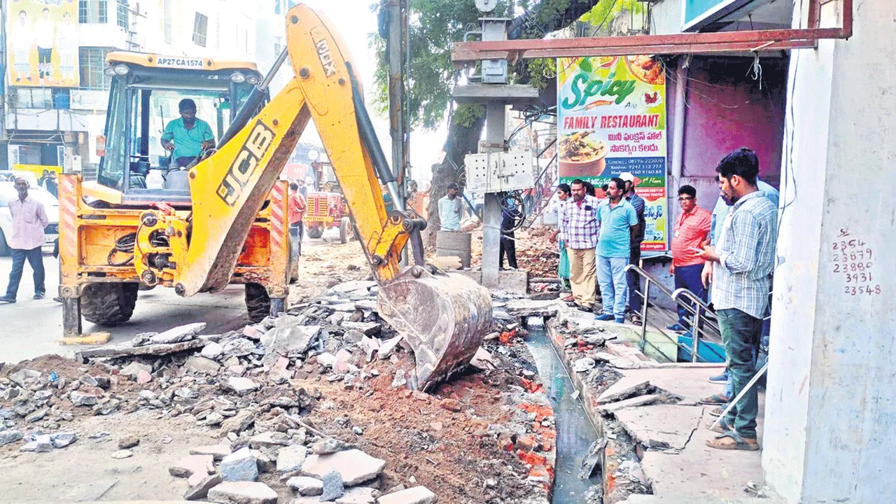  ఆక్రమణల తొలగింపు  మళ్లీ మొదలు