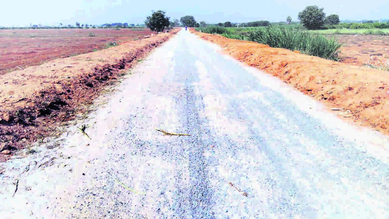 ROADS : గుంతల రోడ్లకు మహర్దశ