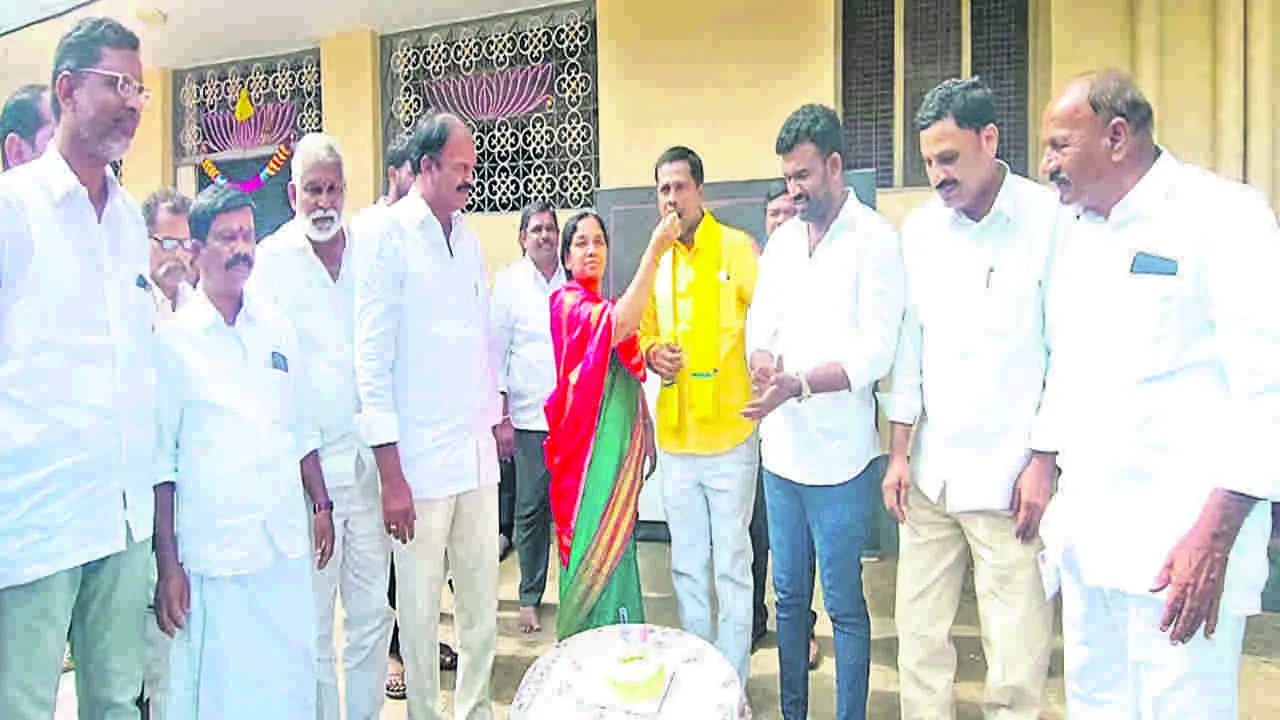 TDP : సభ్యత్వ నమోదులో అగ్రస్థానంలో హిందూపురం