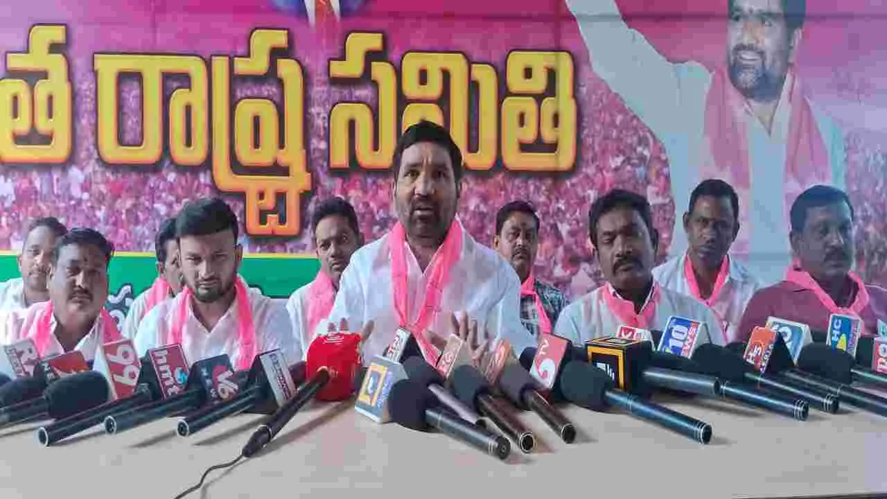 ప్రజా సమస్యలు పట్టించుకోని ఎమ్మెల్యే 