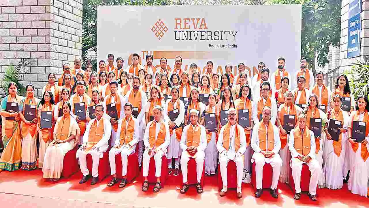 REVA University: ‘రేవా’లో 4,537మందికి పట్టాల ప్రదానం 