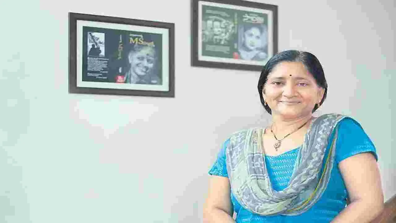 Award: ఆ రచయితకు ఉత్తమ జీవిత చరిత్ర పురస్కారం.. ప్రకటించిన నవసాహితీ ఇంటర్నేషనల్