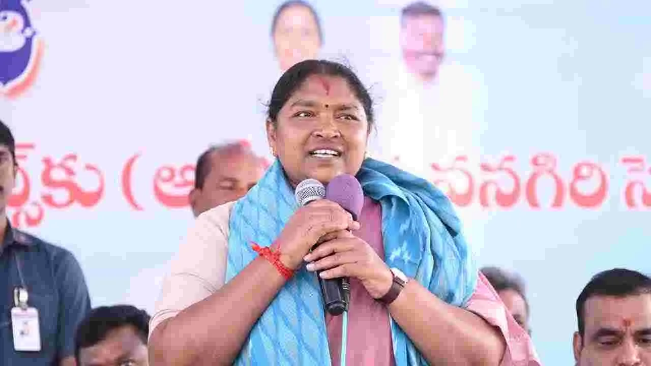 TG Ministers: యాదగిరిగుట్ట లక్ష్మీ నరసింహ స్వామి సేవలో మంత్రులు