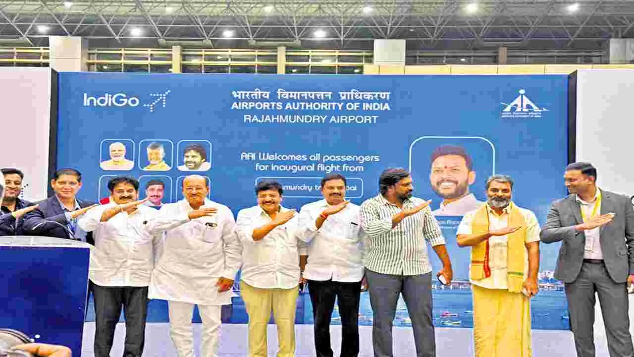 IndiGo Services : రాజమహేంద్రవరం నుంచి ముంబయికి విమాన సేవలు 