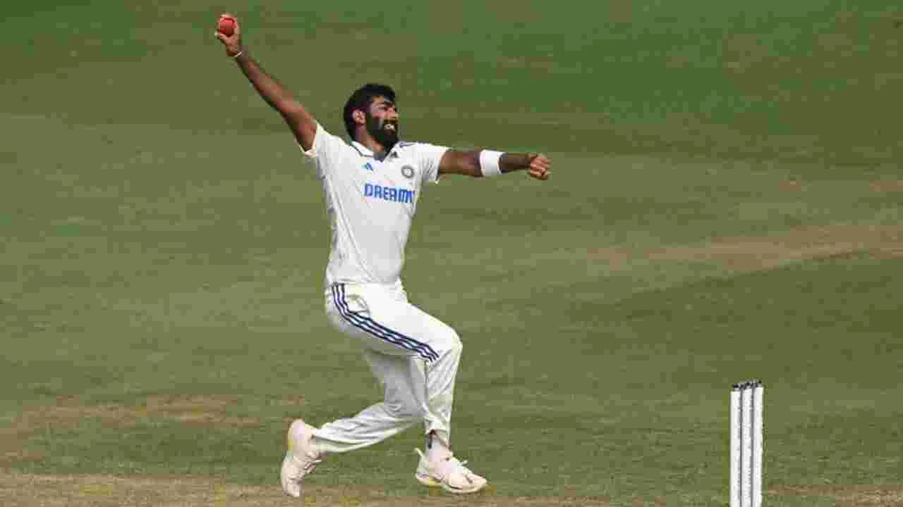 Jasprit Bumrah: బుమ్రాను టార్గెట్ చేయడం సిగ్గుచేటు.. ఫ్యాన్స్‌కు స్ట్రాంగ్ కౌంటర్ ఇచ్చిన ఆసిస్ దిగ్గజం