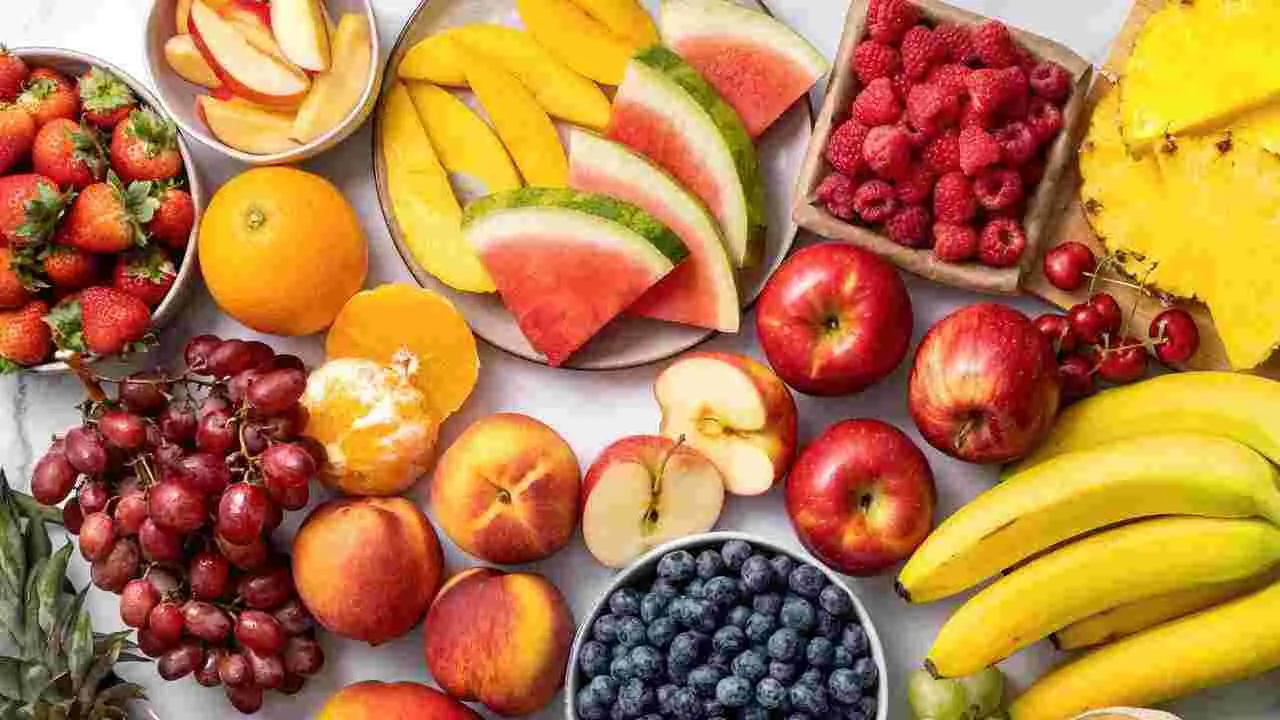 Fruit Diet: ఫ్రూట్స్ ఎక్కువగా తింటున్నారా.. ఇది మీకోసమే..