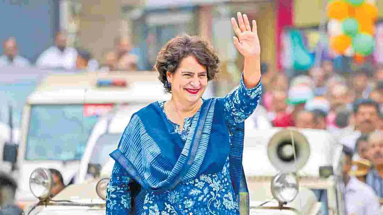 Priyanka Gandhi : దేశం కోసమే మా పోరాటం