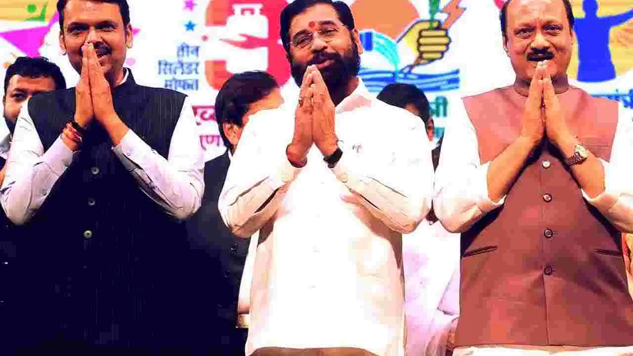 Maharashtra: మహారాష్ట్రలో కొలువు తీరనున్న కొత్త ప్రభుత్వం.. ముహూర్తం ఫిక్స్ 