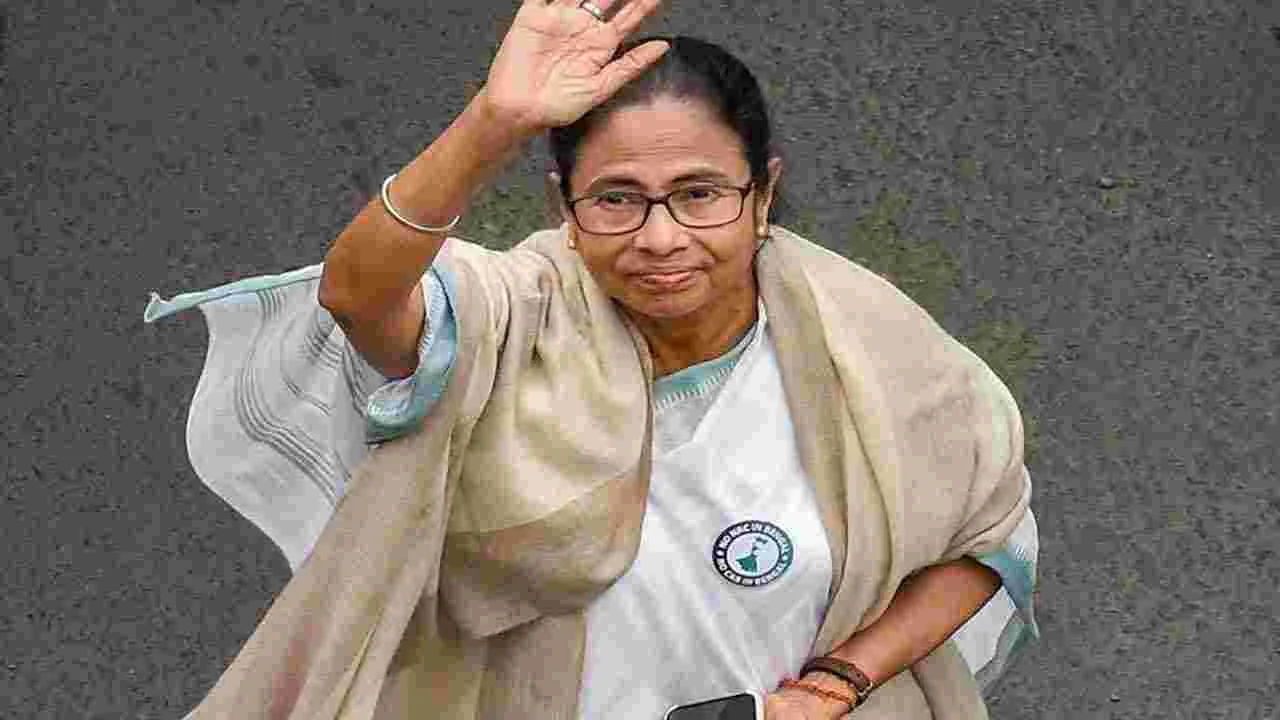 West Bengal Bypolls: బెంగాల్ ఉప ఎన్నికల్లో మమత క్లీన్ స్వీప్... ఖాతా తెరవని బీజేపీ