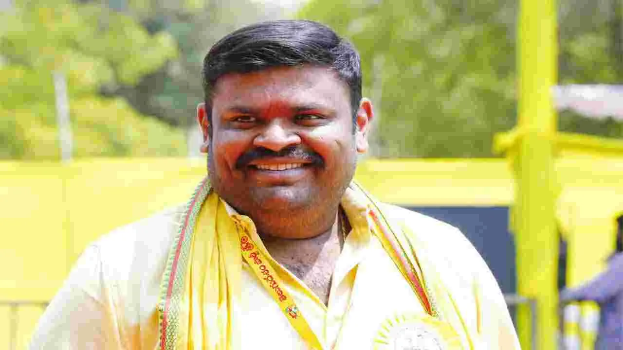 MLA: త్వరలో ముగ్గురు వైపీసీ నేతలు జైలుకు వెళ్తారు..