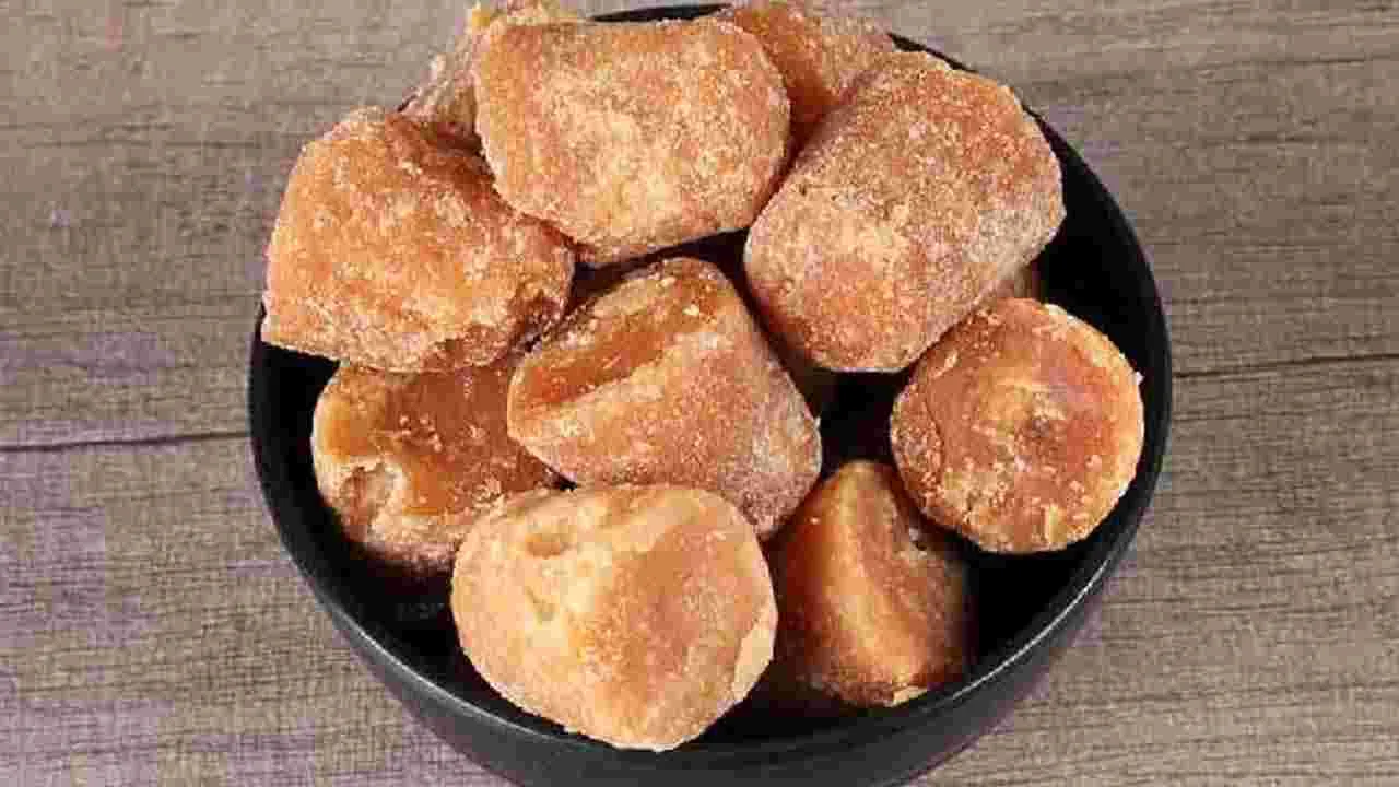 బెల్లం ఎక్కువగా తింటే ఈ సమస్యలు వస్తాయి..