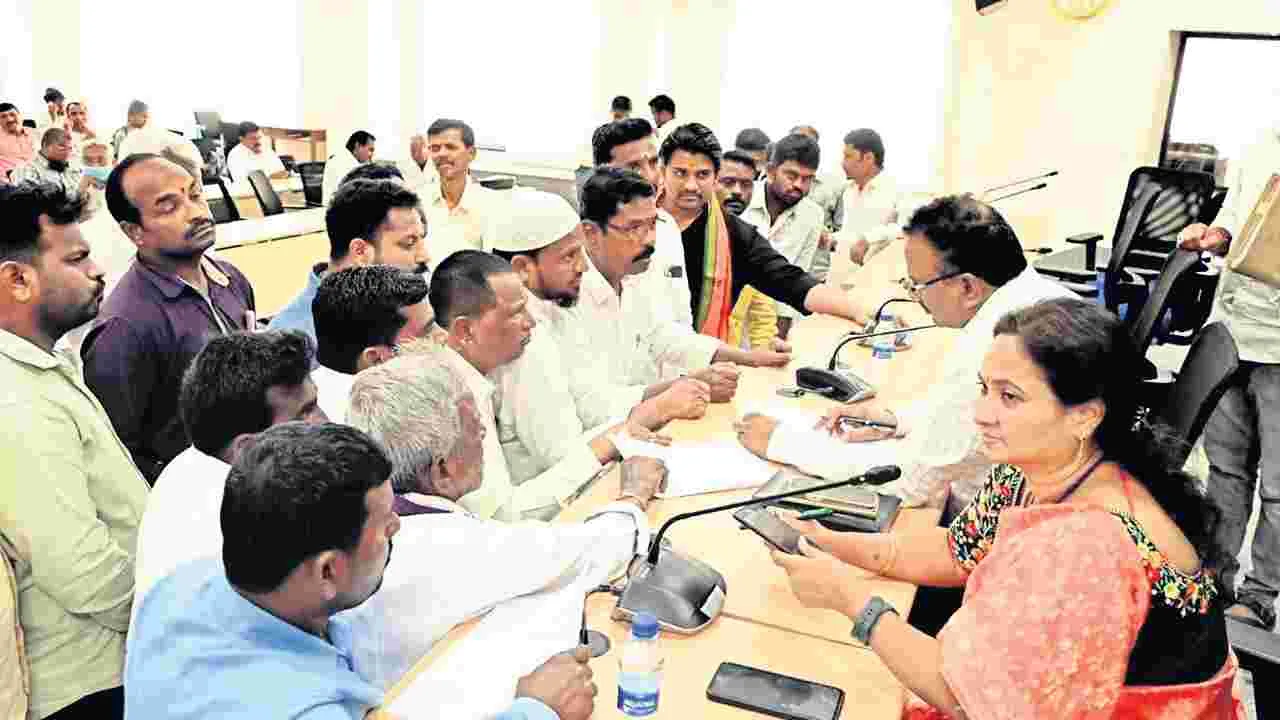‘ప్రజావాణి’ అర్జీలను పెండింగ్లో పెట్టొద్దు