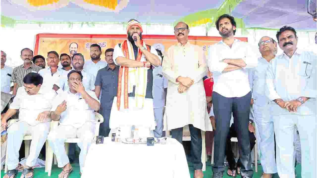 ప్రభుత్వ పనితీరుపై ప్రజల్లో సంతోషం