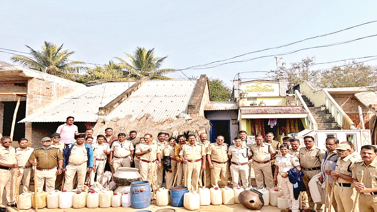 LIqUOR:7,400 లీటర్ల బెల్లం ఊట ధ్వంసం