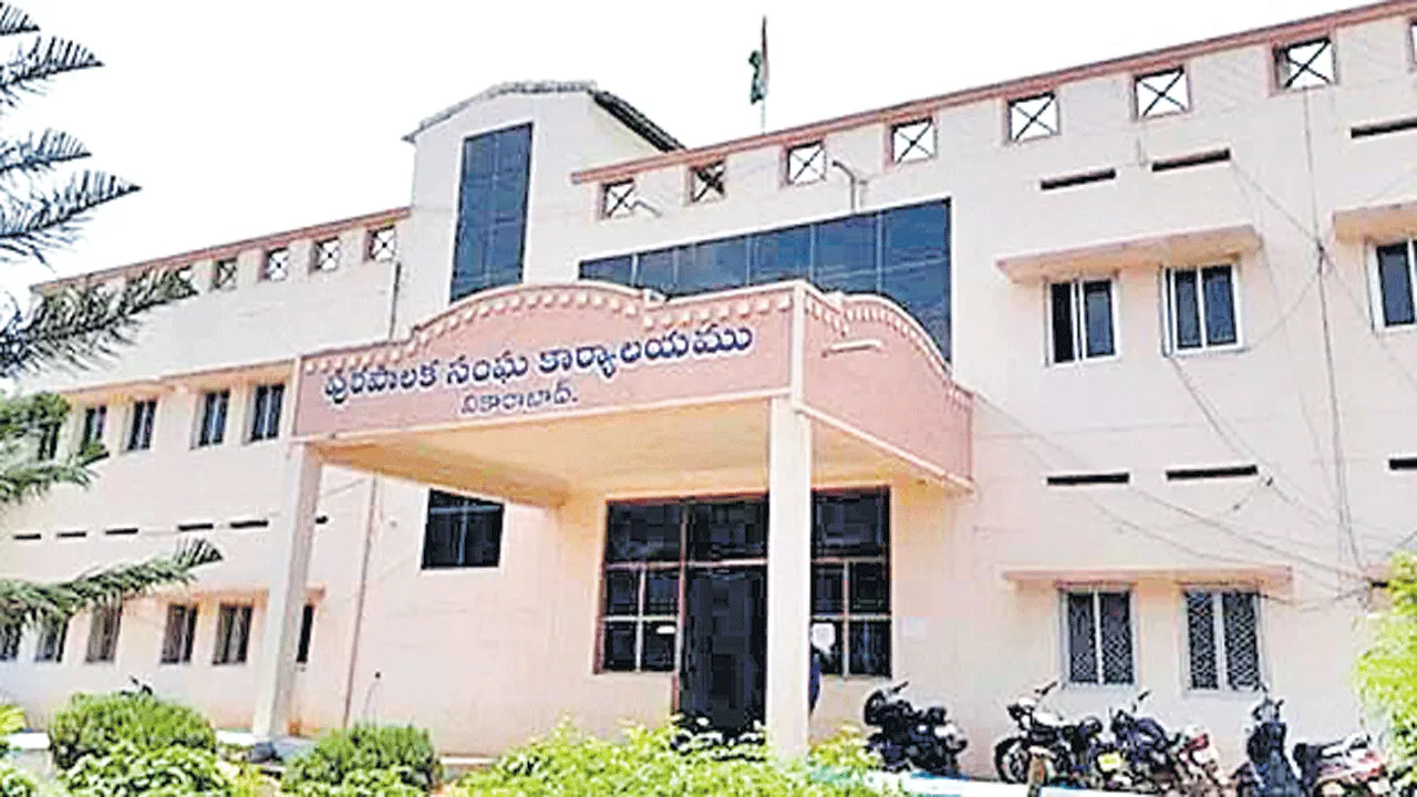 నిధుల్లేక నిస్తేజం!