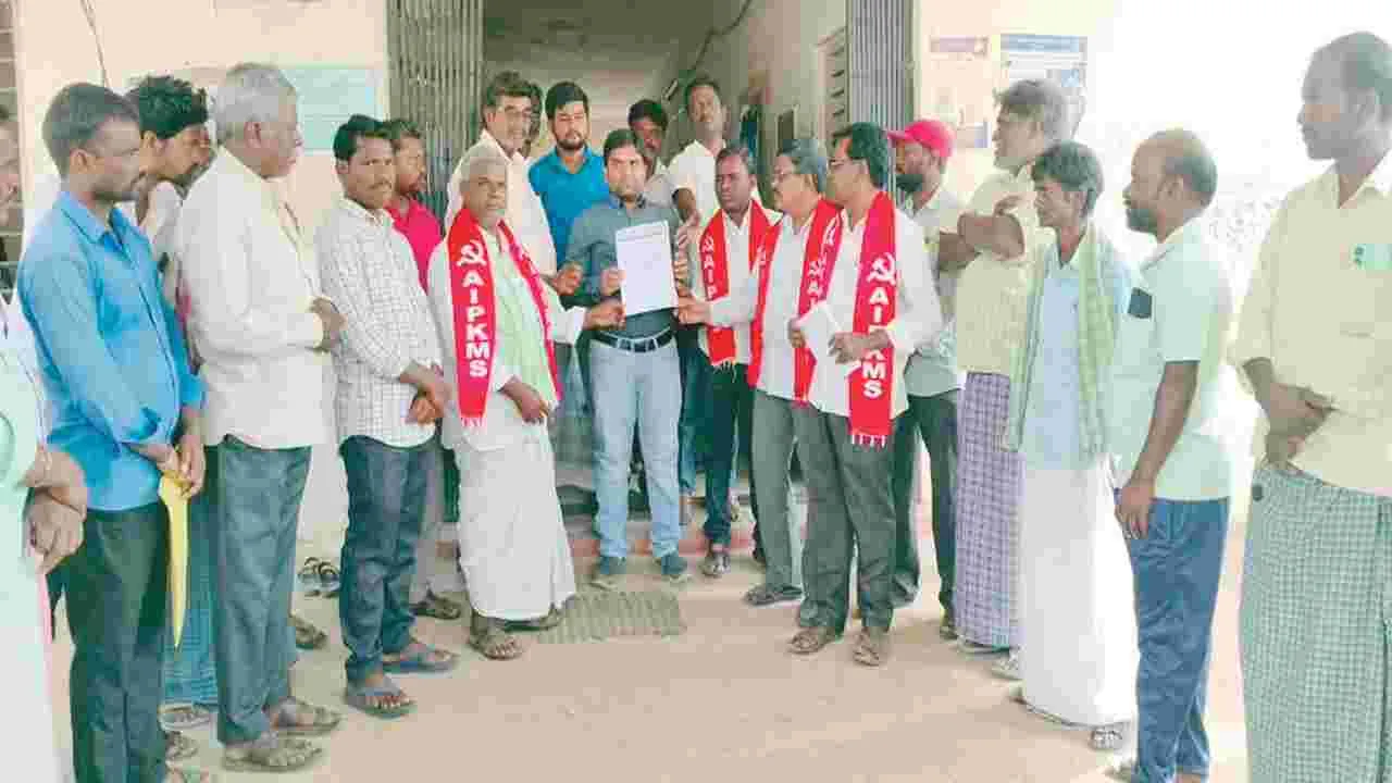 ఎంఎస్పీ చట్టాన్ని అమలు చేయాలి