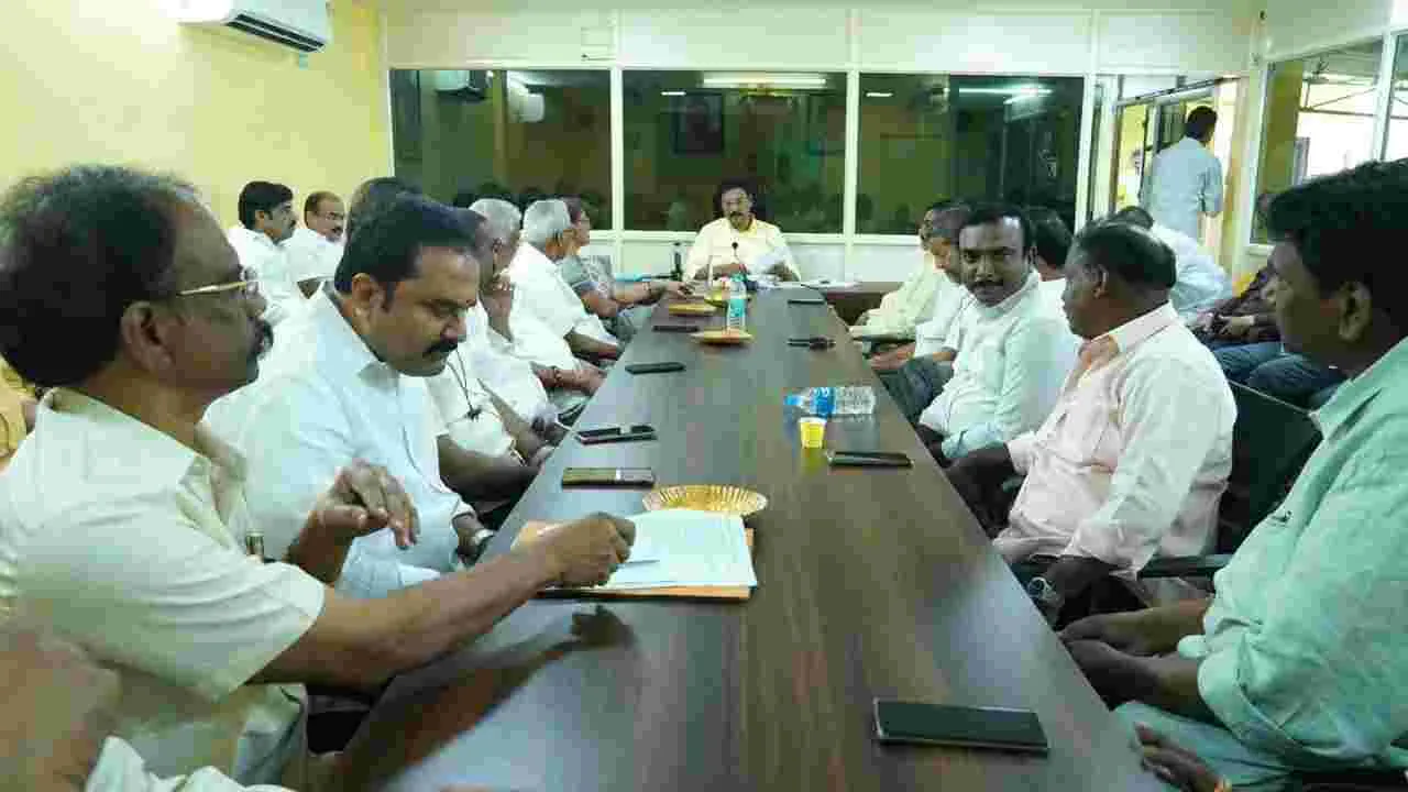 ఎన్టీఆర్ వర్ధంతిని ఘనంగా నిర్వహించాలి