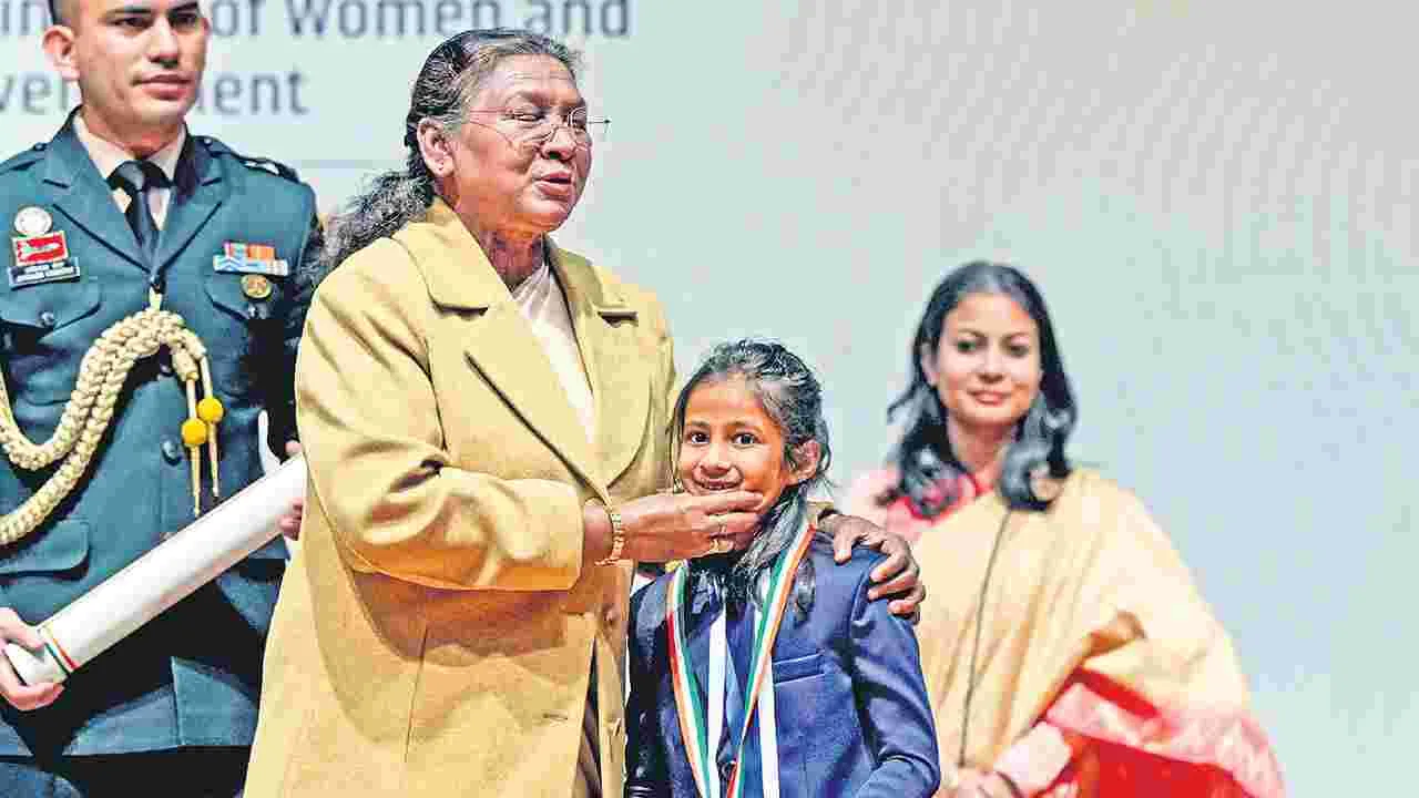 National Child Award: 17 మందికి బాల పురస్కారాలు