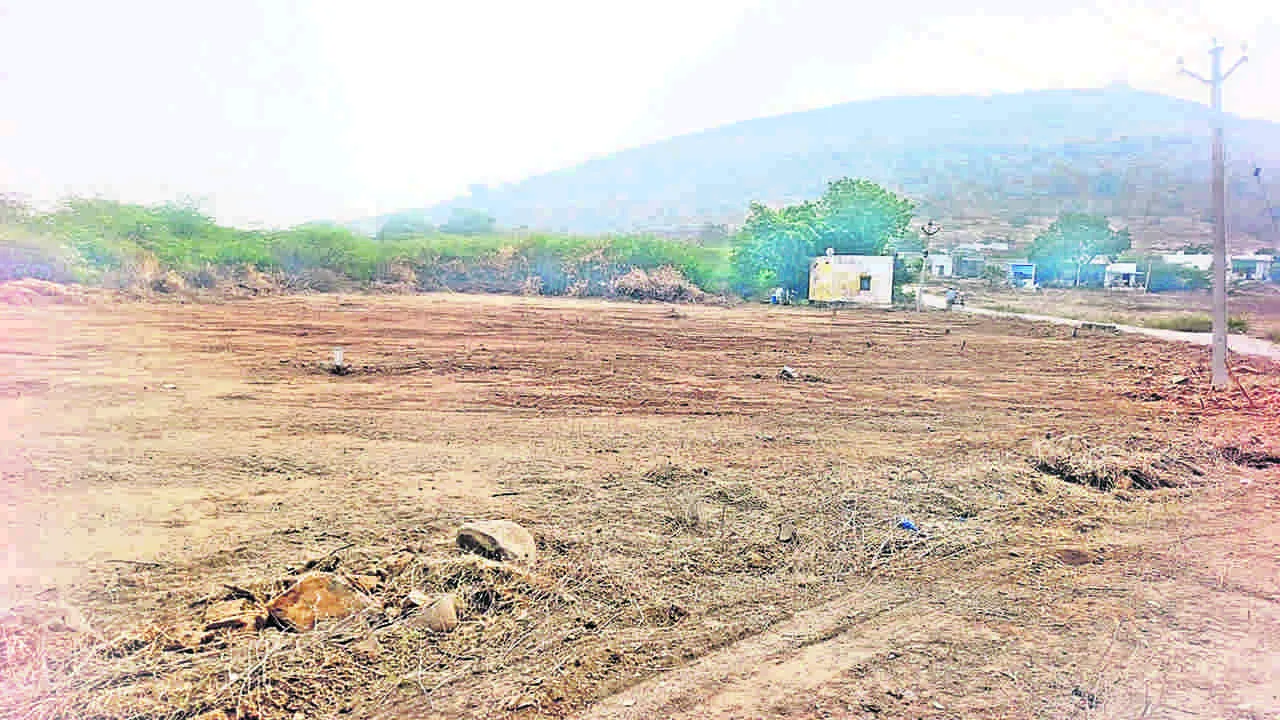 Endonment land మాన్యం.. బేరం..?