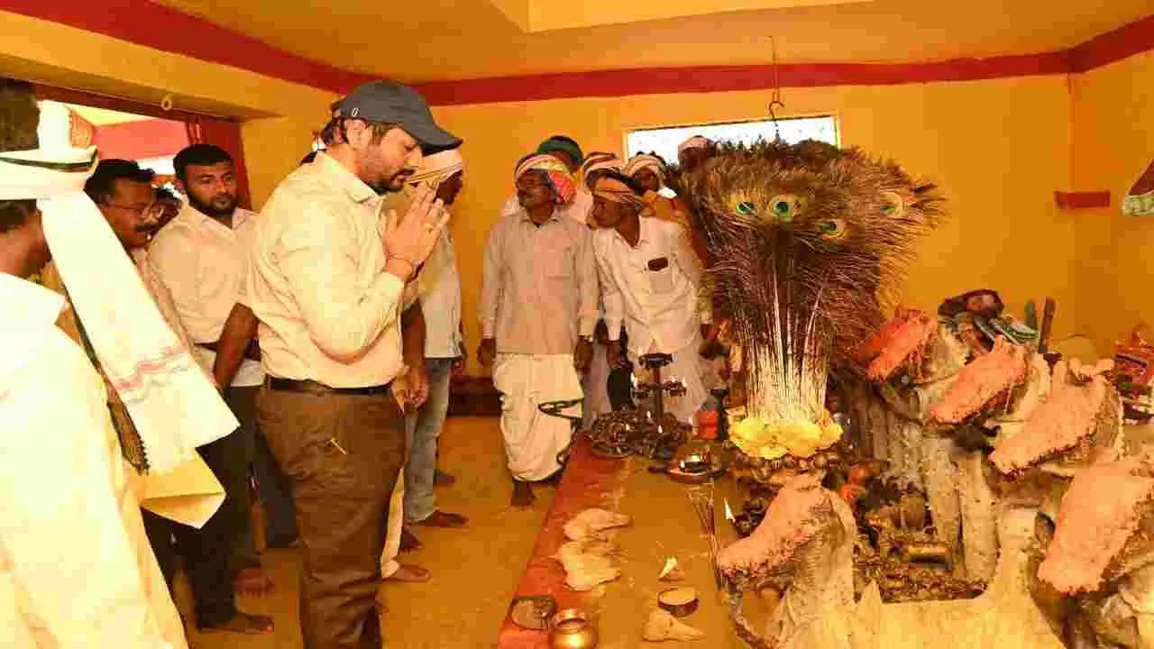 Kumaram Bheem Asifabad: సంస్కృతీ సంప్రదాయాలను కాపాడుకోవాలి: కలెక్టర్