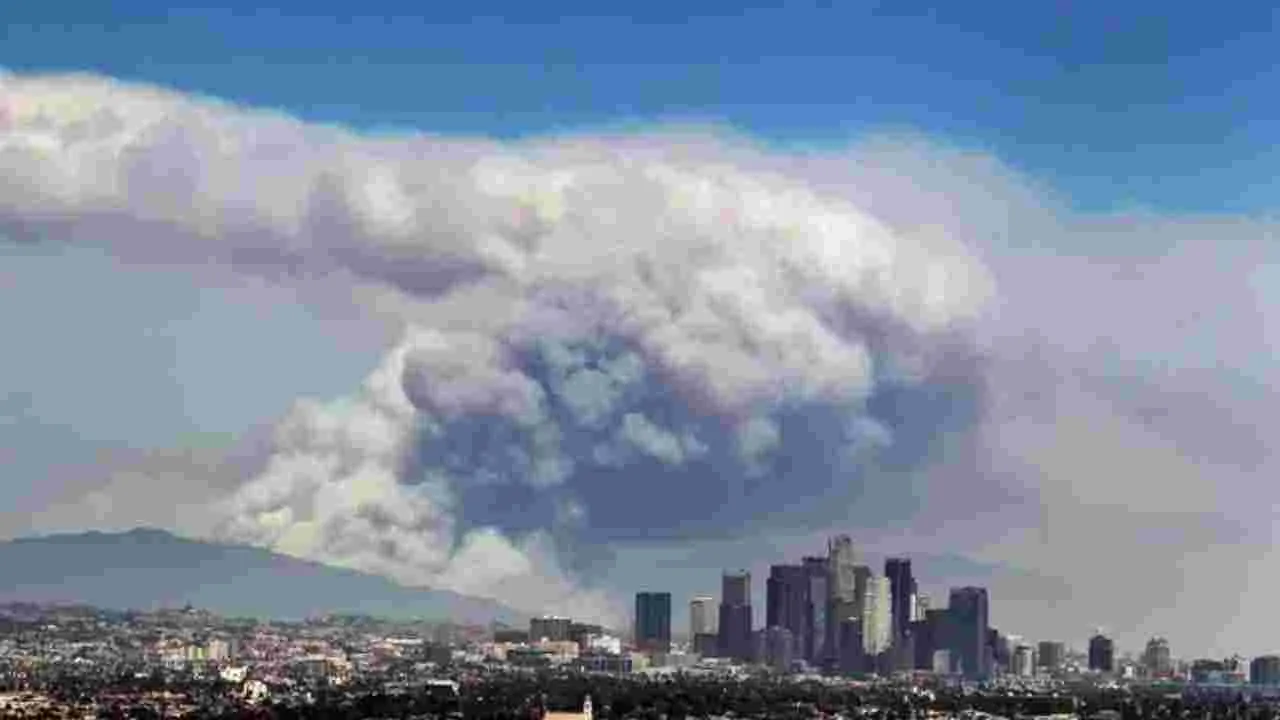 LA Wild Fires: అమెరికాలో అడవులు తగలబడుతున్నా అదుపుతప్పని వాయు కాలుష్యం