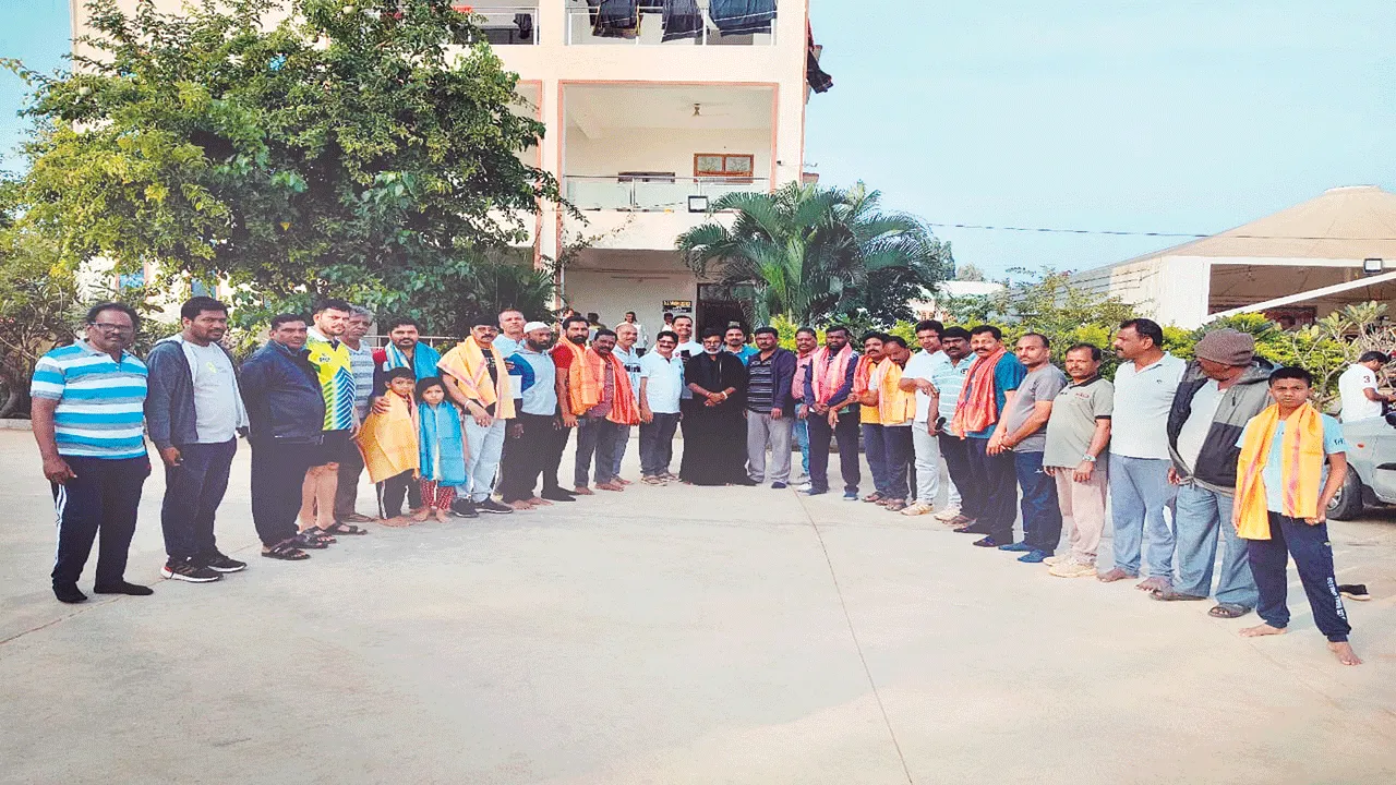 రోజూ వాకింగ్ చేయడం అలవాటుగా చేసుకోవాలి