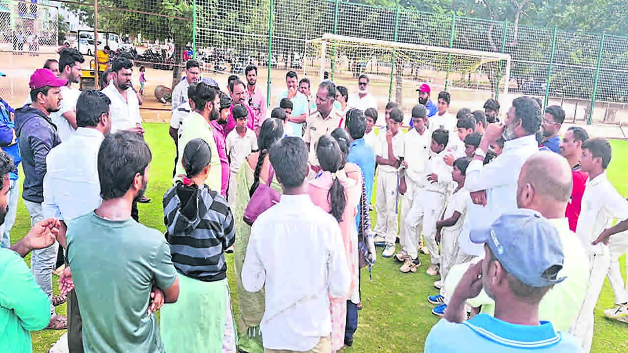 CRICKET : క్రికెట్‌ ఎంపిక పోటీల్లో గందరగోళం