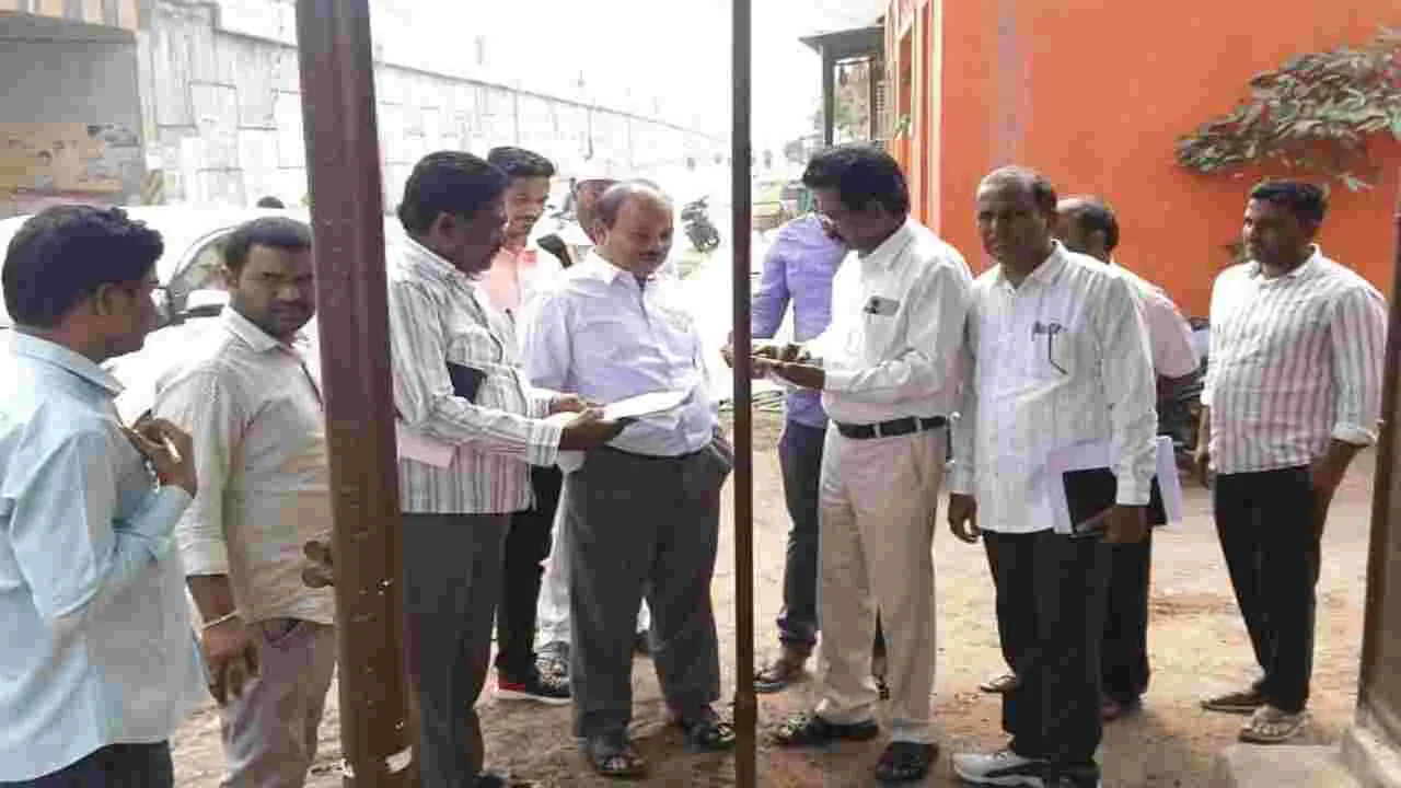 Kumaram Bheem Asifabad: లబ్ధిదారుల ఎంపిక పారదర్శకంగా చేపట్టాలి
